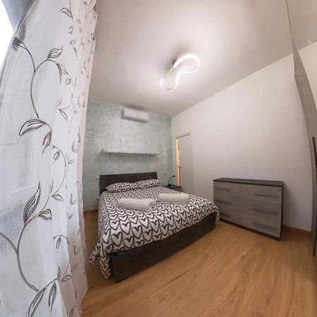 N&Ghomesweethome Raffaelloelegante Appartamento Ideale Casa Vacanze Affari Milan Bagian luar foto