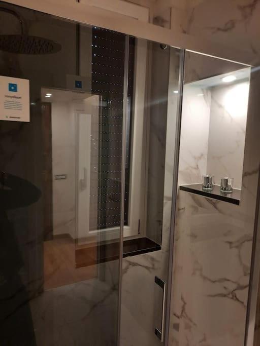 N&Ghomesweethome Raffaelloelegante Appartamento Ideale Casa Vacanze Affari Milan Bagian luar foto