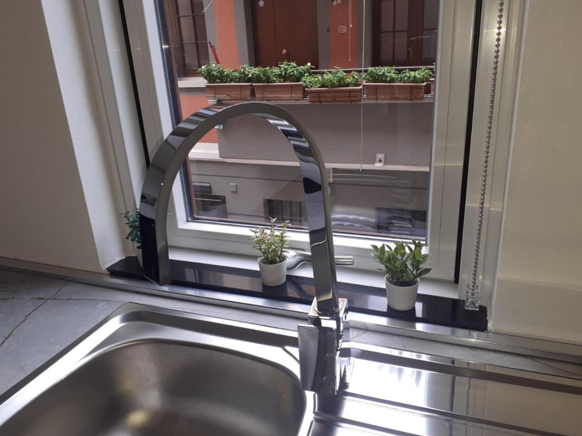 N&Ghomesweethome Raffaelloelegante Appartamento Ideale Casa Vacanze Affari Milan Bagian luar foto